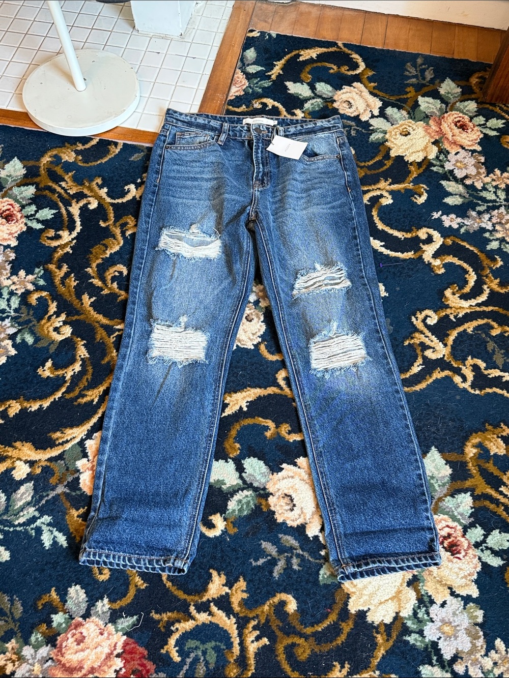 Hidden Jeans Bailey Distressed Boyfriend Jeans. NWT. Retail 65